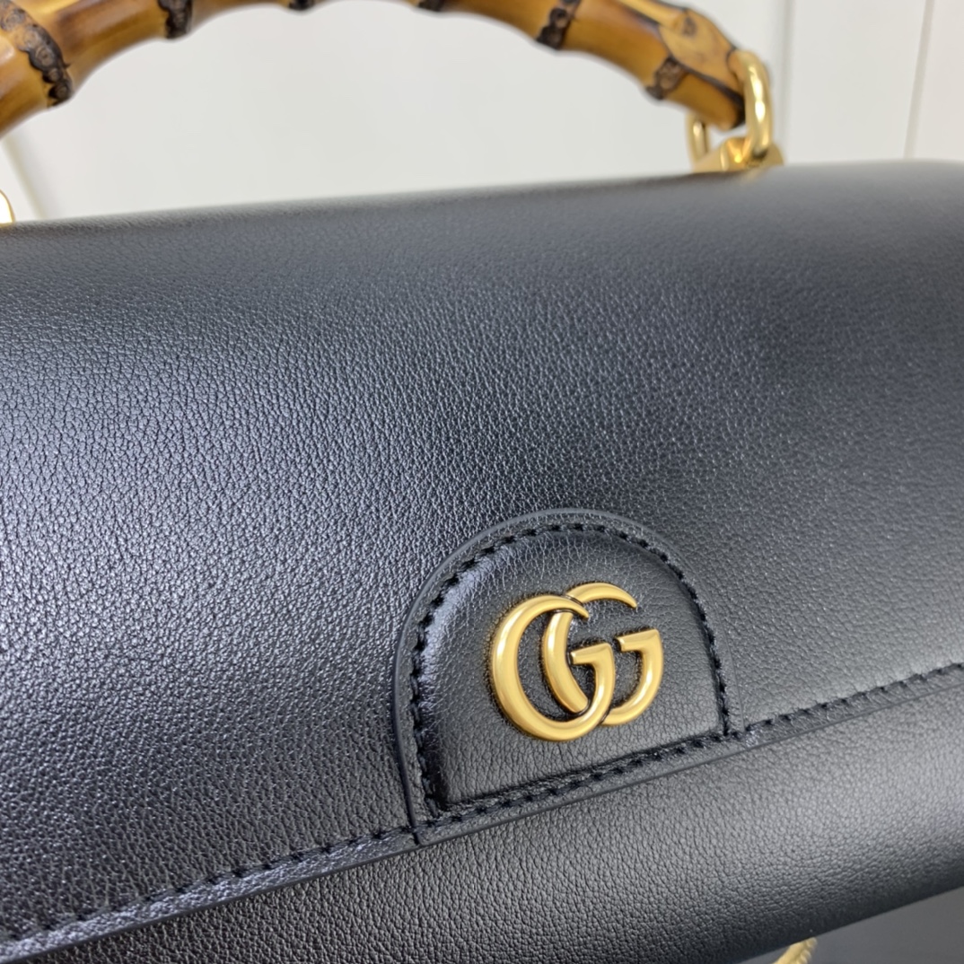 Gucci Satchel Bags